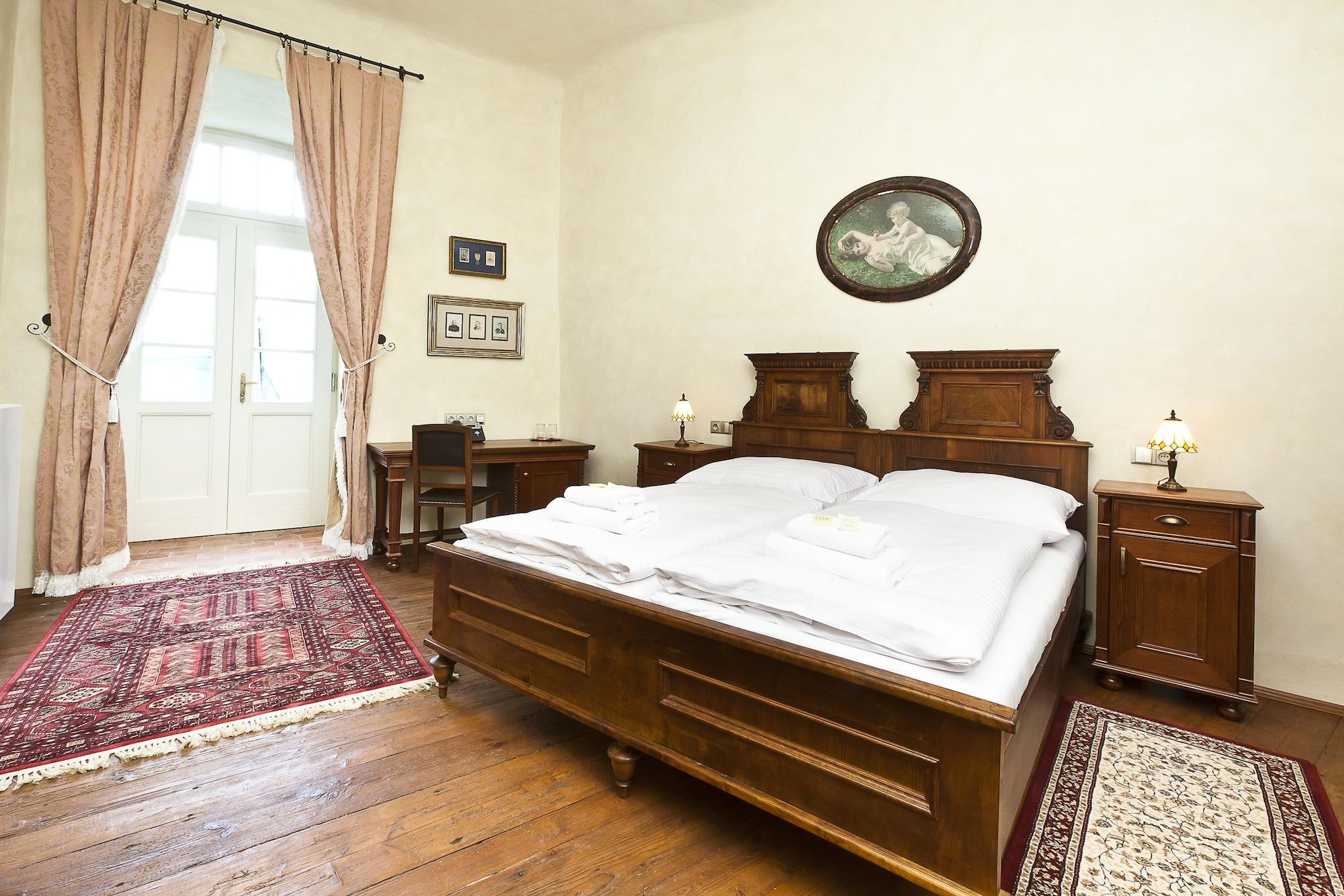 Hotel Latran Cesky Krumlov Exterior photo