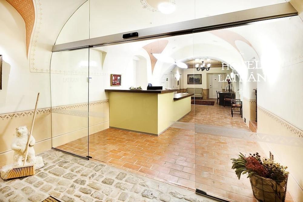 Hotel Latran Cesky Krumlov Exterior photo