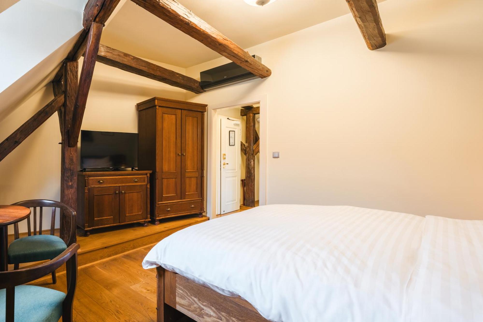 Hotel Latran Cesky Krumlov Exterior photo