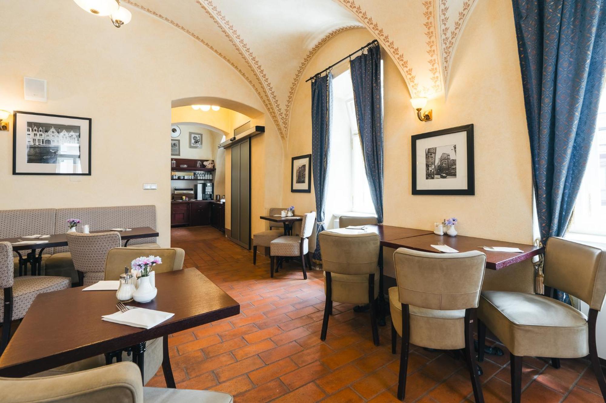 Hotel Latran Cesky Krumlov Exterior photo
